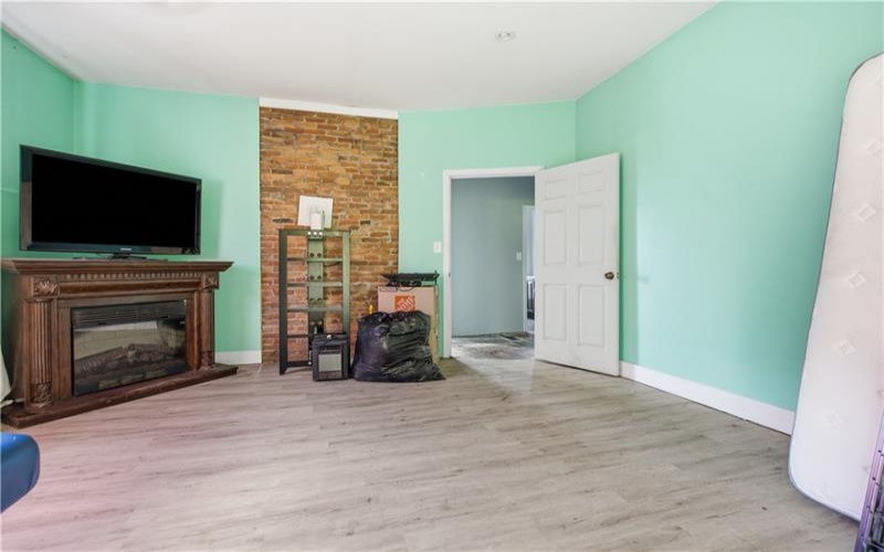 280 Locust Ave, Washington, 15301, 4 Bedroom Bedrooms, ,1.1 BathroomBathrooms,Residential,For Sale,Locust Ave,1770721