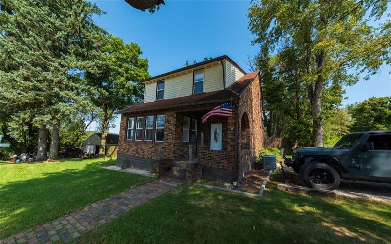 1718 4th St, Monongahela, 15063, 3 Bedroom Bedrooms, 10 Room Rooms,1.1 BathroomBathrooms,Residential,For Sale,4th St,1773594