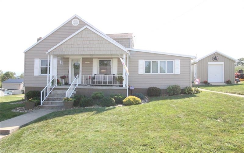 1004 Chestnut, Uniontown, 15401, 3 Bedroom Bedrooms, 8 Room Rooms,1 BathroomBathrooms,Residential,For Sale,Chestnut,1773803