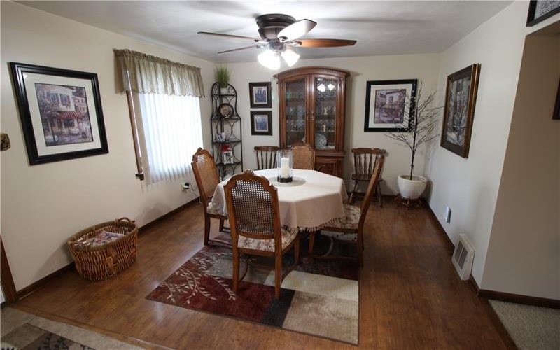 1004 Chestnut, Uniontown, 15401, 3 Bedroom Bedrooms, 8 Room Rooms,1 BathroomBathrooms,Residential,For Sale,Chestnut,1773803