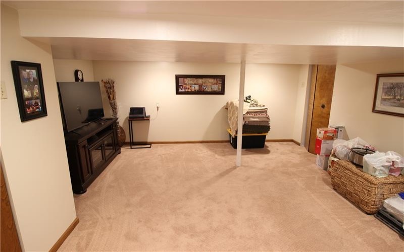 1004 Chestnut, Uniontown, 15401, 3 Bedroom Bedrooms, 8 Room Rooms,1 BathroomBathrooms,Residential,For Sale,Chestnut,1773803