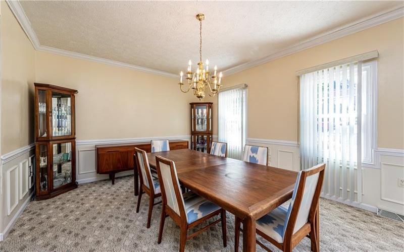 810 Stonebridge Drive, Greensburg, 15601, 4 Bedroom Bedrooms, 13 Room Rooms,4.1 BathroomBathrooms,Residential,For Sale,Stonebridge Drive,1774397