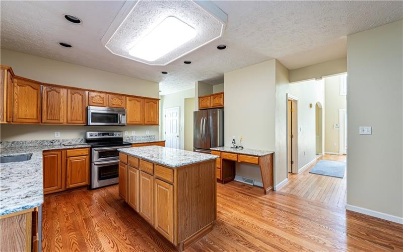 810 Stonebridge Drive, Greensburg, 15601, 4 Bedroom Bedrooms, 13 Room Rooms,4.1 BathroomBathrooms,Residential,For Sale,Stonebridge Drive,1774397
