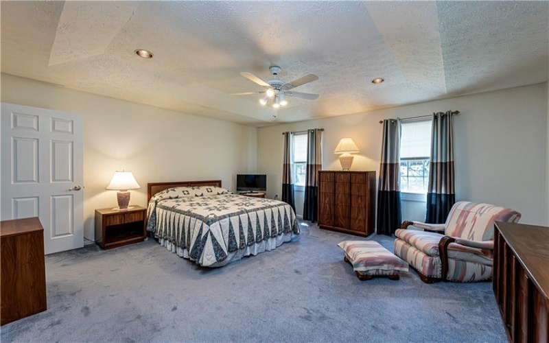 810 Stonebridge Drive, Greensburg, 15601, 4 Bedroom Bedrooms, 13 Room Rooms,4.1 BathroomBathrooms,Residential,For Sale,Stonebridge Drive,1774397