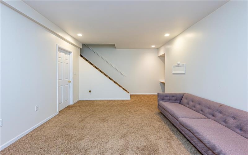 810 Stonebridge Drive, Greensburg, 15601, 4 Bedroom Bedrooms, 13 Room Rooms,4.1 BathroomBathrooms,Residential,For Sale,Stonebridge Drive,1774397