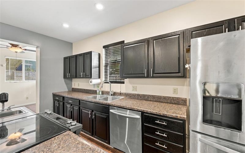 254 Ridge Avenue, New Kensington, 15068, 4 Bedroom Bedrooms, 10 Room Rooms,2.1 BathroomBathrooms,Residential,For Sale,Ridge Avenue,1774405