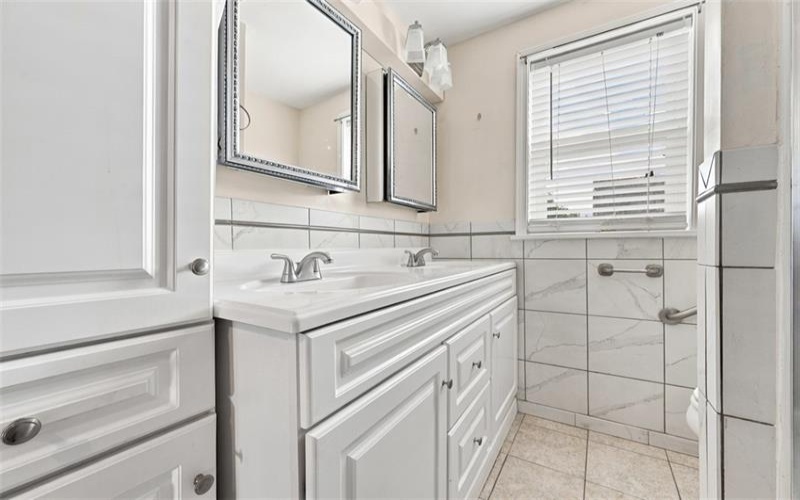 254 Ridge Avenue, New Kensington, 15068, 4 Bedroom Bedrooms, 10 Room Rooms,2.1 BathroomBathrooms,Residential,For Sale,Ridge Avenue,1774405