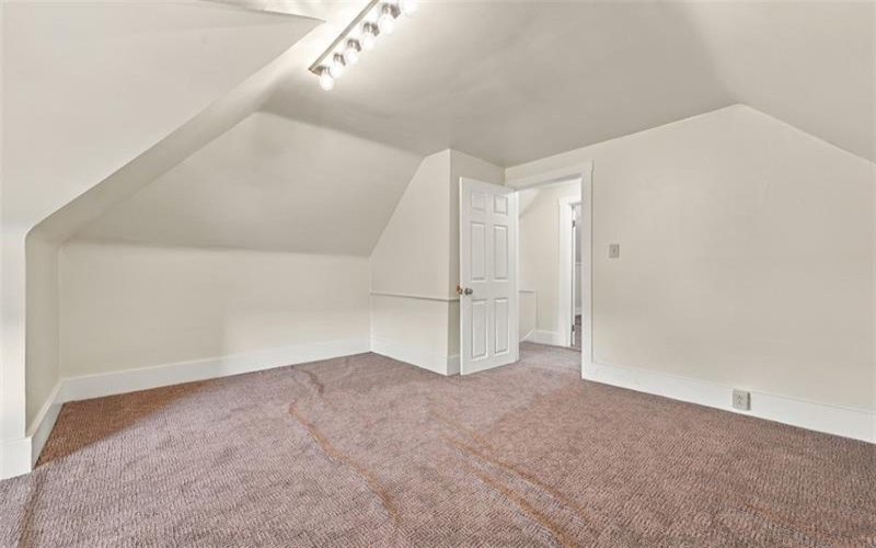 254 Ridge Avenue, New Kensington, 15068, 4 Bedroom Bedrooms, 10 Room Rooms,2.1 BathroomBathrooms,Residential,For Sale,Ridge Avenue,1774405