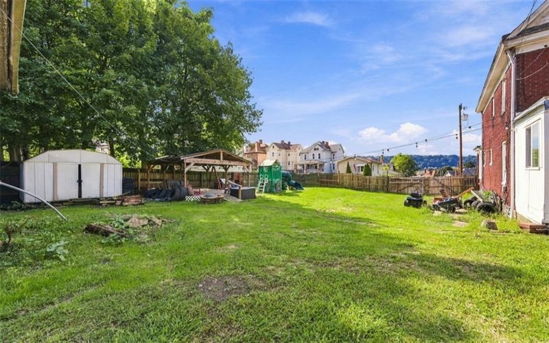 254 Ridge Avenue, New Kensington, 15068, 4 Bedroom Bedrooms, 10 Room Rooms,2.1 BathroomBathrooms,Residential,For Sale,Ridge Avenue,1774405