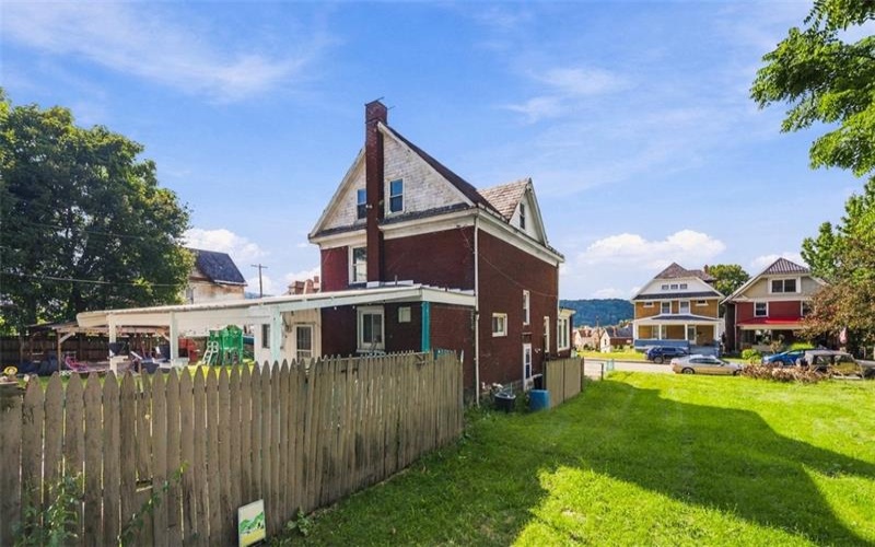254 Ridge Avenue, New Kensington, 15068, 4 Bedroom Bedrooms, 10 Room Rooms,2.1 BathroomBathrooms,Residential,For Sale,Ridge Avenue,1774405
