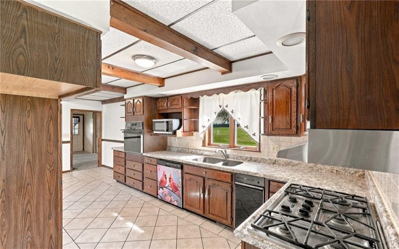 871 Brownstown Hill Road, Stoystown, 15563, 4 Bedroom Bedrooms, ,2 BathroomBathrooms,Residential,For Sale,Brownstown Hill Road,1774466