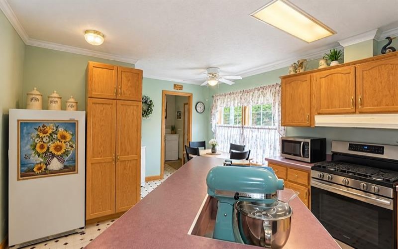 200 Falcon Lane, Apollo, 15613, 3 Bedroom Bedrooms, 6 Room Rooms,2 BathroomBathrooms,Residential,For Sale,Falcon Lane,1774507