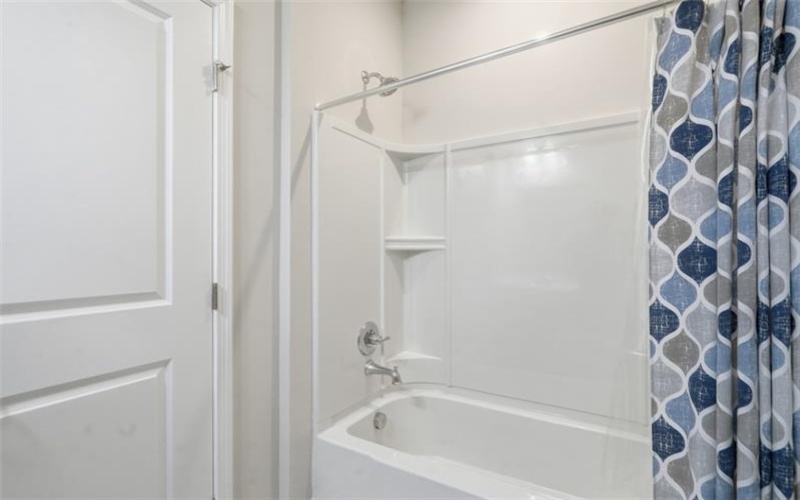 458 Greenwood Dr, Canonsburg, 15317, 3 Bedroom Bedrooms, 7 Room Rooms,2.1 BathroomBathrooms,Residential,For Sale,Greenwood Dr,1774370