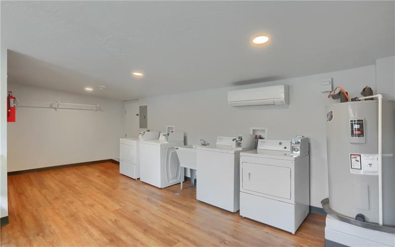 526 Fallowfield Ave, Charleroi, 15022, 1 Bedroom Bedrooms, ,1 BathroomBathrooms,Lease,For Rent,Fallowfield Ave,1774536