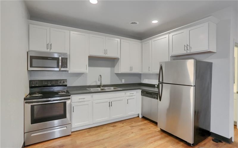 526 Fallowfield Ave, Charleroi, 15022, 1 Bedroom Bedrooms, ,1 BathroomBathrooms,Lease,For Rent,Fallowfield Ave,1774536