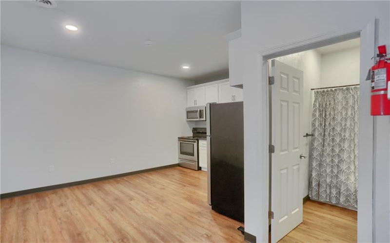 526 Fallowfield Ave, Charleroi, 15022, 1 Bedroom Bedrooms, ,1 BathroomBathrooms,Lease,For Rent,Fallowfield Ave,1774536