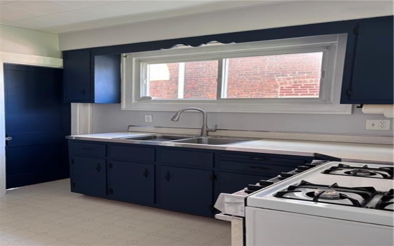 516 Gilmore Ave, Trafford, 15085, 3 Bedroom Bedrooms, ,1.1 BathroomBathrooms,Residential,For Sale,Gilmore Ave,1774537