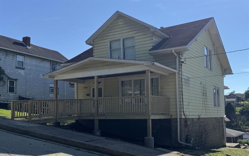 1321 Patton AVENUE, Monessen, 15062, 3 Bedroom Bedrooms, 9 Room Rooms,1.1 BathroomBathrooms,Residential,For Sale,Patton,1772601