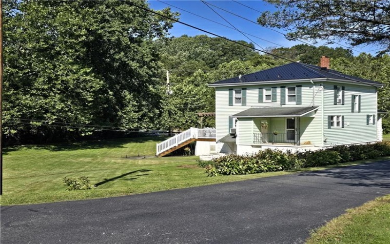 1206 Schultz Road Ext, Latrobe, 15650, 4 Bedroom Bedrooms, 9 Room Rooms,2 BathroomBathrooms,Residential,For Sale,Schultz Road Ext,1774423
