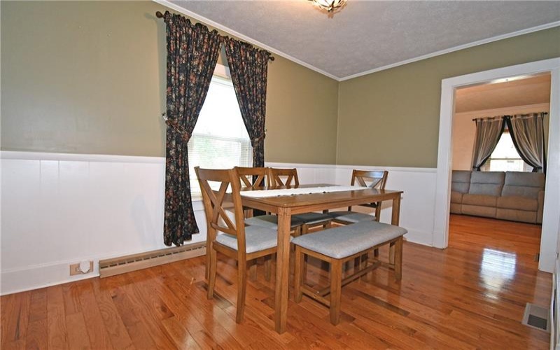 2 Vanceville Rd, Eighty Four, 15330, 3 Bedroom Bedrooms, 6 Room Rooms,2 BathroomBathrooms,Residential,For Sale,Vanceville Rd,1774480