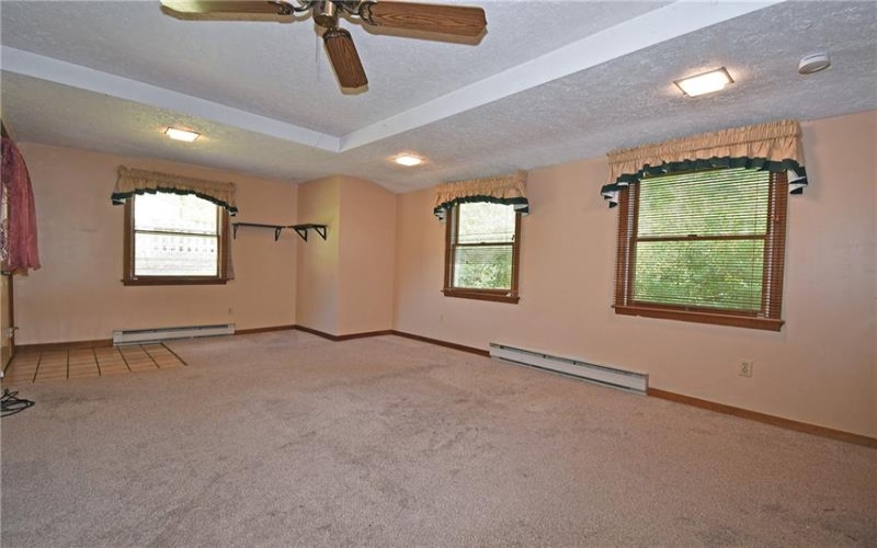 2 Vanceville Rd, Eighty Four, 15330, 3 Bedroom Bedrooms, 6 Room Rooms,2 BathroomBathrooms,Residential,For Sale,Vanceville Rd,1774480