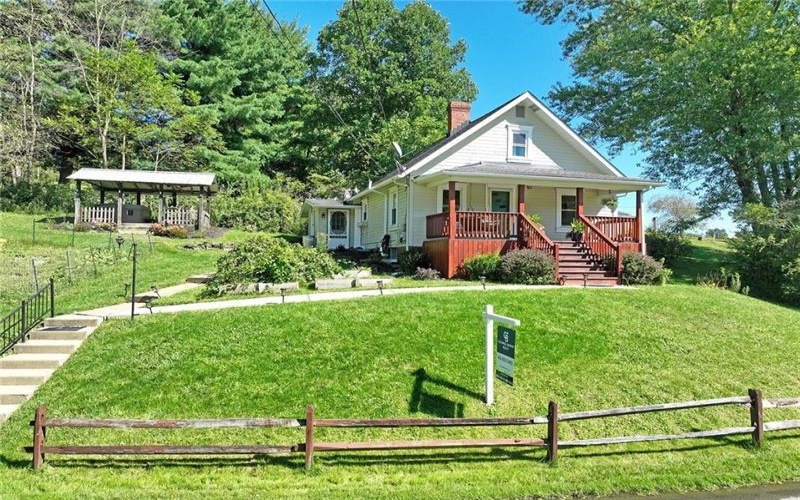 2 Vanceville Rd, Eighty Four, 15330, 3 Bedroom Bedrooms, 6 Room Rooms,2 BathroomBathrooms,Residential,For Sale,Vanceville Rd,1774480