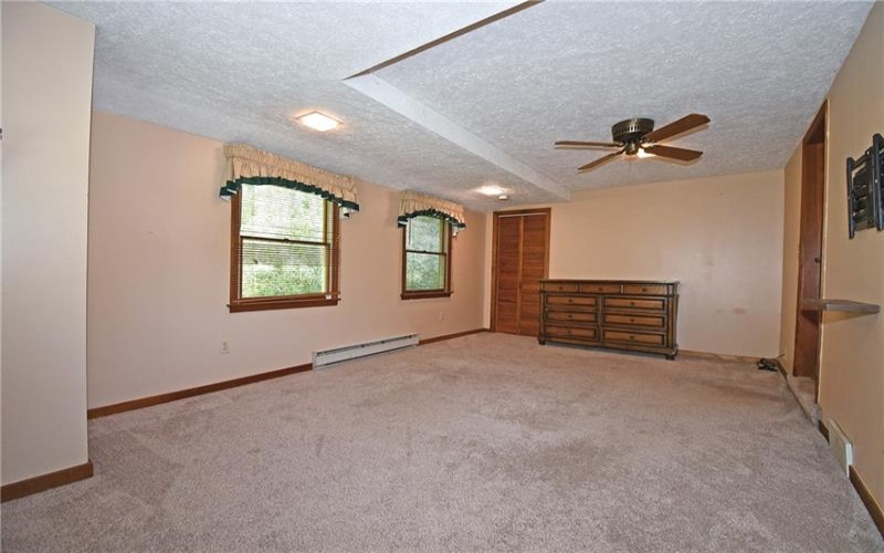 2 Vanceville Rd, Eighty Four, 15330, 3 Bedroom Bedrooms, 6 Room Rooms,2 BathroomBathrooms,Residential,For Sale,Vanceville Rd,1774480
