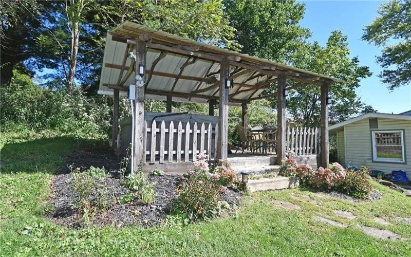 2 Vanceville Rd, Eighty Four, 15330, 3 Bedroom Bedrooms, 6 Room Rooms,2 BathroomBathrooms,Residential,For Sale,Vanceville Rd,1774480