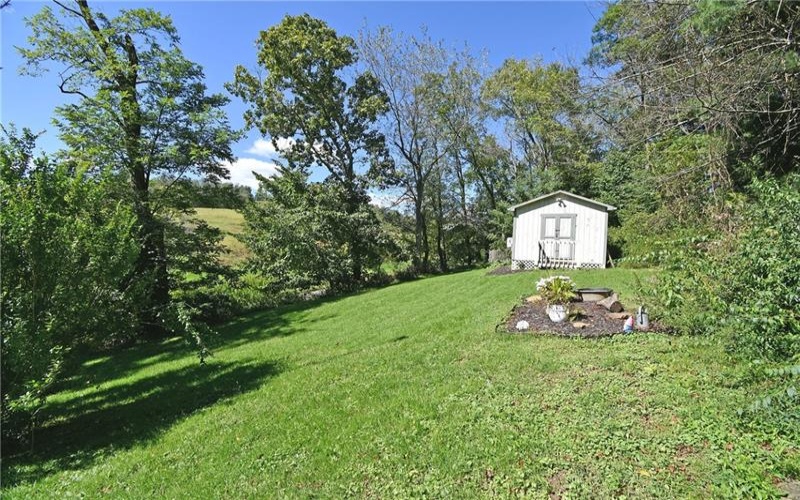 2 Vanceville Rd, Eighty Four, 15330, 3 Bedroom Bedrooms, 6 Room Rooms,2 BathroomBathrooms,Residential,For Sale,Vanceville Rd,1774480