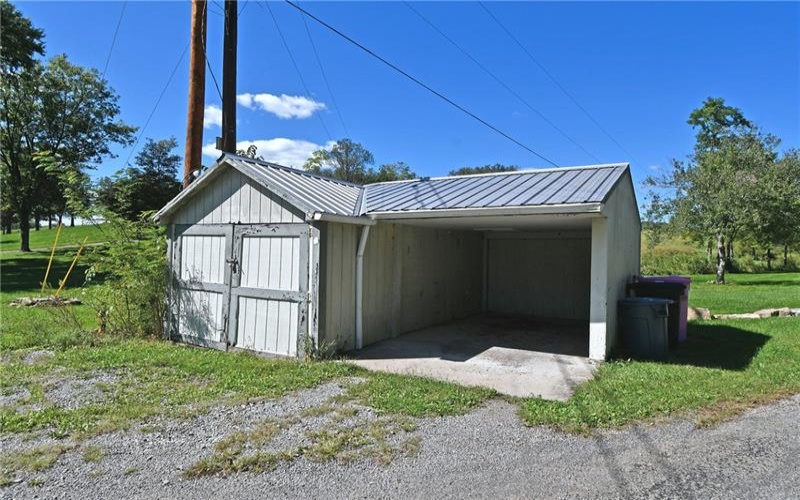 2 Vanceville Rd, Eighty Four, 15330, 3 Bedroom Bedrooms, 6 Room Rooms,2 BathroomBathrooms,Residential,For Sale,Vanceville Rd,1774480