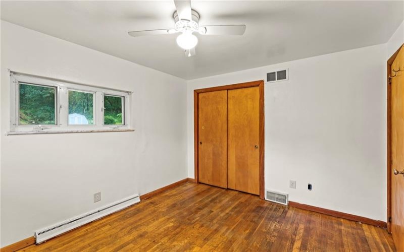 432 1/2 Prospect Ave, Washington, 15301, 2 Bedroom Bedrooms, 5 Room Rooms,1 BathroomBathrooms,Residential,For Sale,Prospect Ave,1774535