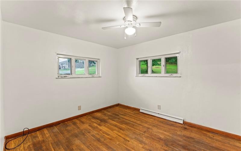 432 1/2 Prospect Ave, Washington, 15301, 2 Bedroom Bedrooms, 5 Room Rooms,1 BathroomBathrooms,Residential,For Sale,Prospect Ave,1774535