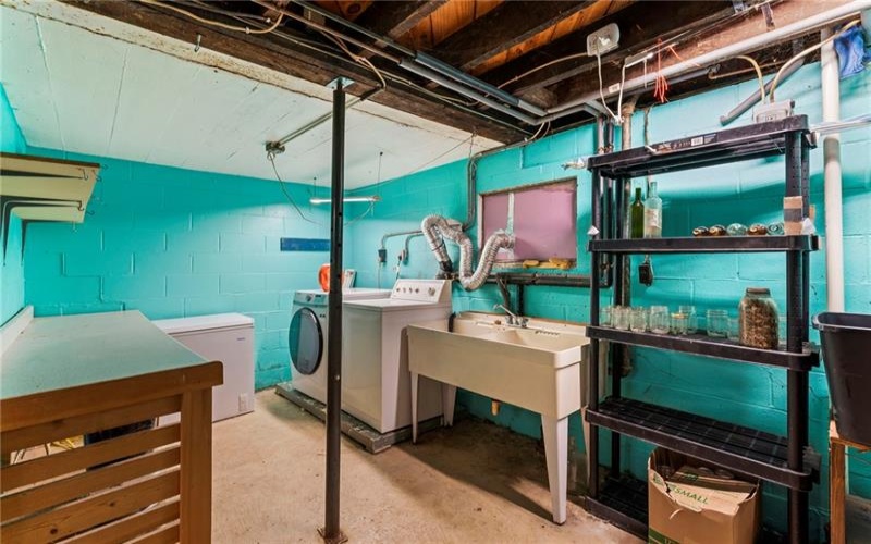 432 1/2 Prospect Ave, Washington, 15301, 2 Bedroom Bedrooms, 5 Room Rooms,1 BathroomBathrooms,Residential,For Sale,Prospect Ave,1774535