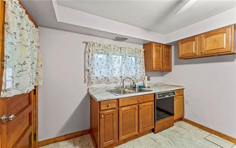 432 1/2 Prospect Ave, Washington, 15301, 2 Bedroom Bedrooms, 5 Room Rooms,1 BathroomBathrooms,Residential,For Sale,Prospect Ave,1774535