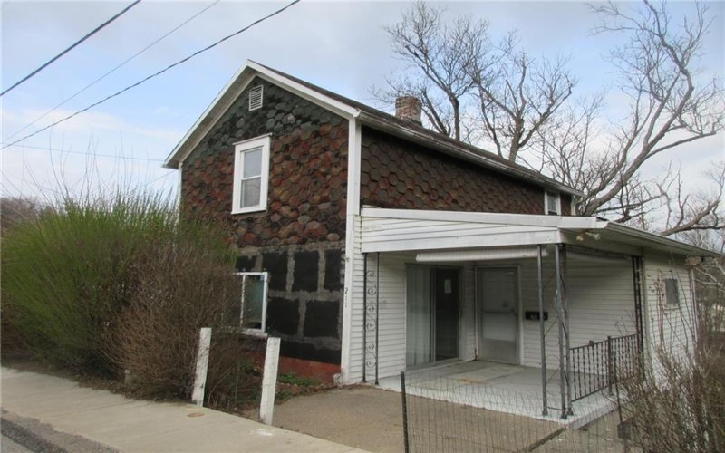 211 Main St, Bentleyville, 15314, 3 Bedroom Bedrooms, ,1 BathroomBathrooms,Residential,For Sale,Main St,1774562