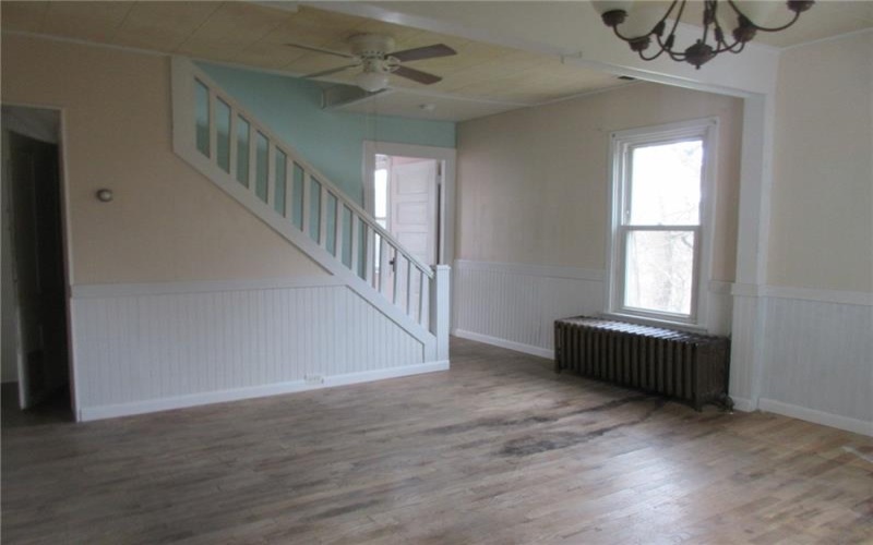 211 Main St, Bentleyville, 15314, 3 Bedroom Bedrooms, ,1 BathroomBathrooms,Residential,For Sale,Main St,1774562