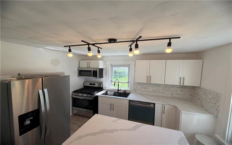 100 Fair Street, Carmichaels, 15320, 3 Bedroom Bedrooms, 6 Room Rooms,3.1 BathroomBathrooms,Residential,For Sale,Fair Street,1774579