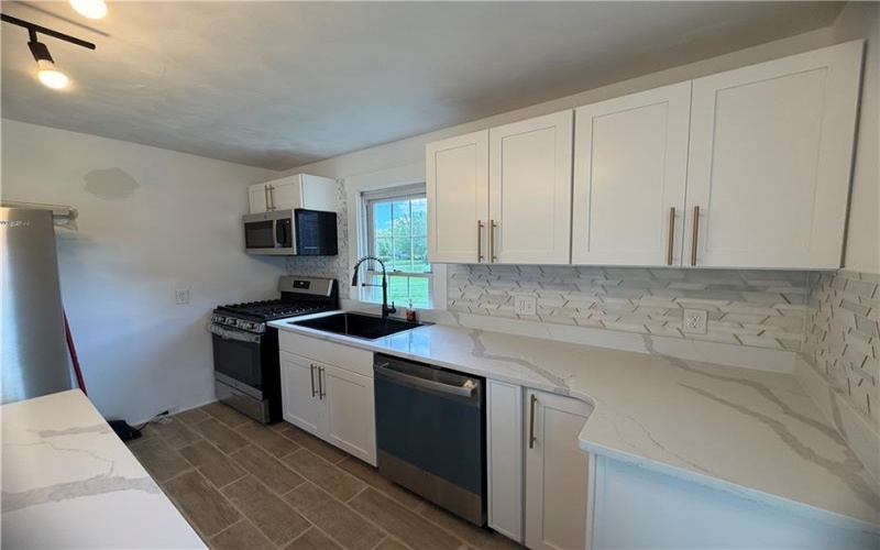 100 Fair Street, Carmichaels, 15320, 3 Bedroom Bedrooms, 6 Room Rooms,3.1 BathroomBathrooms,Residential,For Sale,Fair Street,1774579