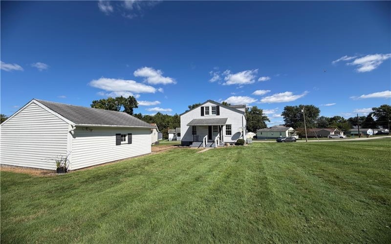 100 Fair Street, Carmichaels, 15320, 3 Bedroom Bedrooms, 6 Room Rooms,3.1 BathroomBathrooms,Residential,For Sale,Fair Street,1774579