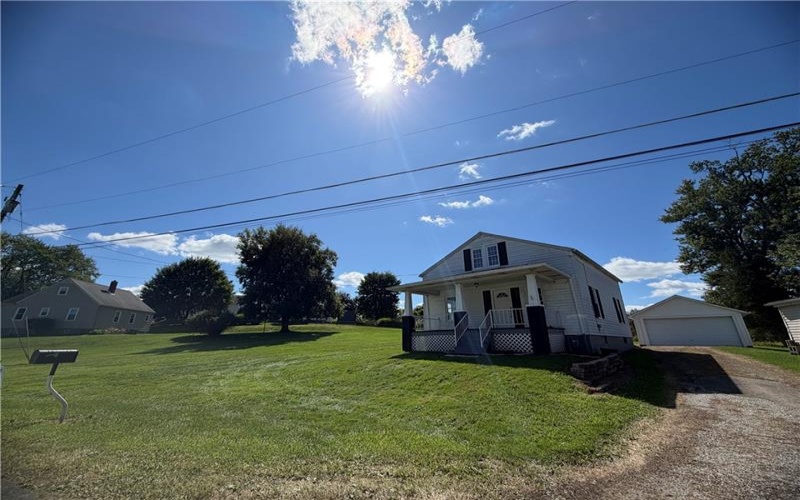 100 Fair Street, Carmichaels, 15320, 3 Bedroom Bedrooms, 6 Room Rooms,3.1 BathroomBathrooms,Residential,For Sale,Fair Street,1774579