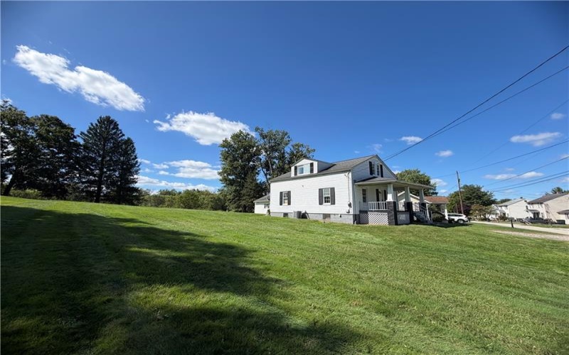 100 Fair Street, Carmichaels, 15320, 3 Bedroom Bedrooms, 6 Room Rooms,3.1 BathroomBathrooms,Residential,For Sale,Fair Street,1774579