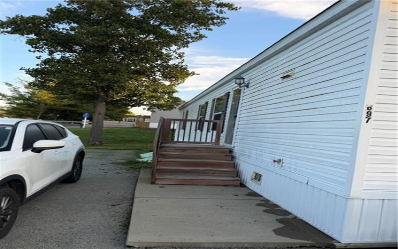 697 Regent Dr, Washington, 15301, 2 Bedroom Bedrooms, ,2 BathroomBathrooms,Residential,For Sale,Regent Dr,1774675