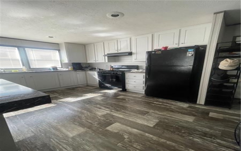 697 Regent Dr, Washington, 15301, 2 Bedroom Bedrooms, ,2 BathroomBathrooms,Residential,For Sale,Regent Dr,1774675
