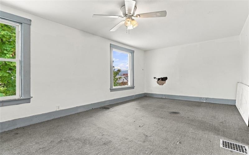 1618 Kenneth Ave, Arnold, 15068, 3 Bedroom Bedrooms, 8 Room Rooms,1 BathroomBathrooms,Residential,For Sale,Kenneth Ave,1774689