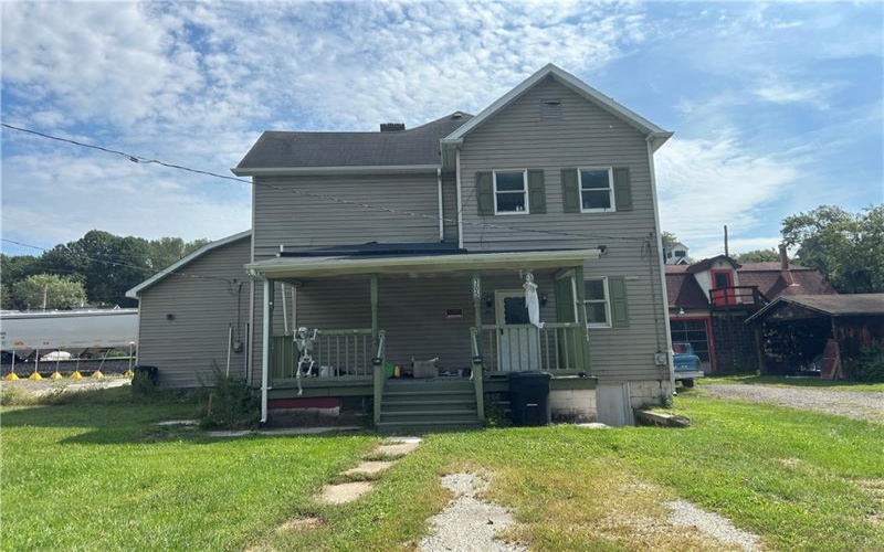 305 1st St, Sutersville, 15083, 4 Bedroom Bedrooms, ,2.1 BathroomBathrooms,Residential,For Sale,1st St,1774722