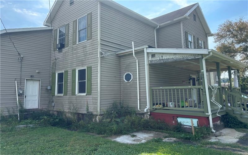 305 1st St, Sutersville, 15083, 4 Bedroom Bedrooms, ,2.1 BathroomBathrooms,Residential,For Sale,1st St,1774722