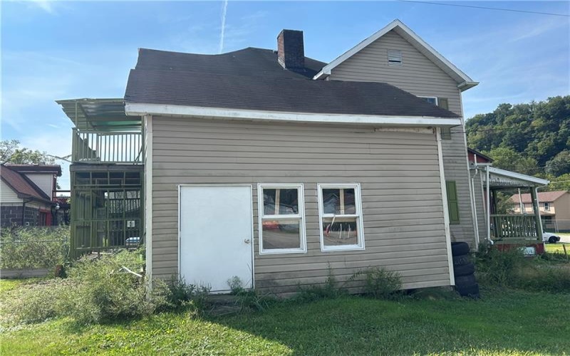305 1st St, Sutersville, 15083, 4 Bedroom Bedrooms, ,2.1 BathroomBathrooms,Residential,For Sale,1st St,1774722