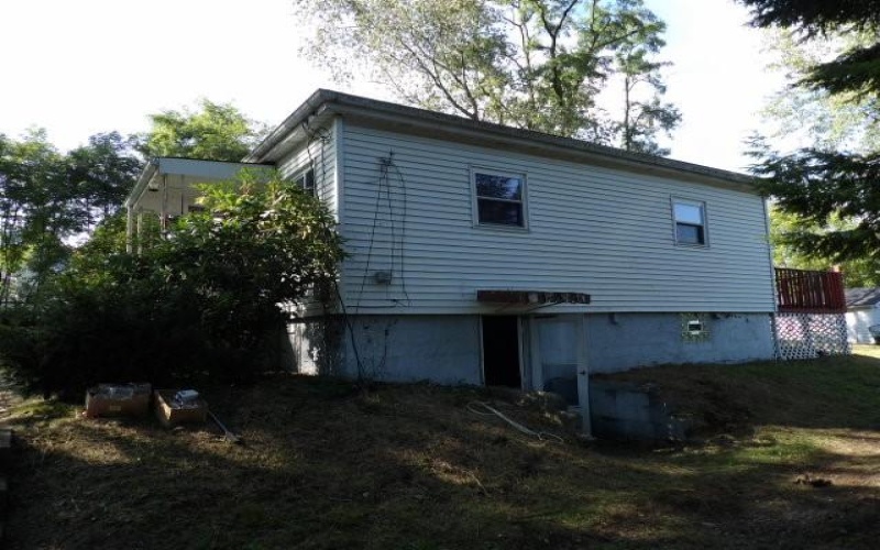 8 5th Avenue, Scottdale, 15683, 2 Bedroom Bedrooms, 4 Room Rooms,1 BathroomBathrooms,Residential,For Sale,5th Avenue,1774269