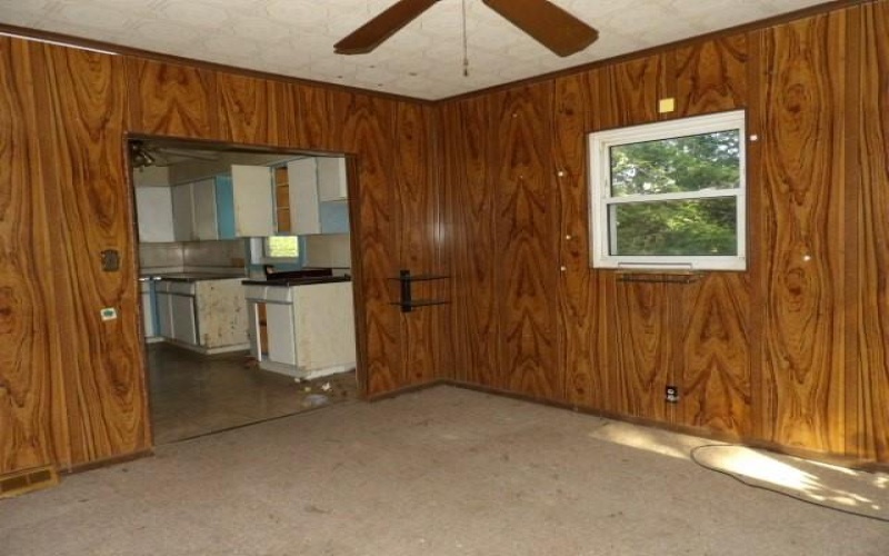 8 5th Avenue, Scottdale, 15683, 2 Bedroom Bedrooms, 4 Room Rooms,1 BathroomBathrooms,Residential,For Sale,5th Avenue,1774269