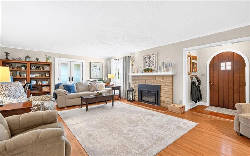 1421 4TH STREET, Monongahela, 15063, 3 Bedroom Bedrooms, 13 Room Rooms,2.1 BathroomBathrooms,Residential,For Sale,4TH STREET,1774585